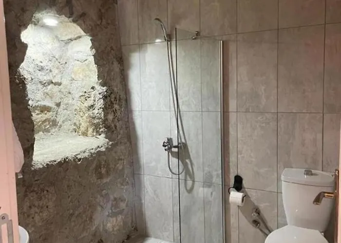 Ece Hani Yakaköy